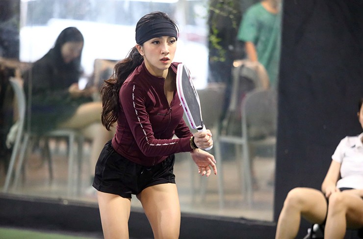 Giành chức vô địch ở hạng mục Series B tại giải đấu này chính là Jessie Lương, hot girl làng gym nổi tiếng đang là một trong những tay vợt pickleball rất được yêu thích hiện nay.