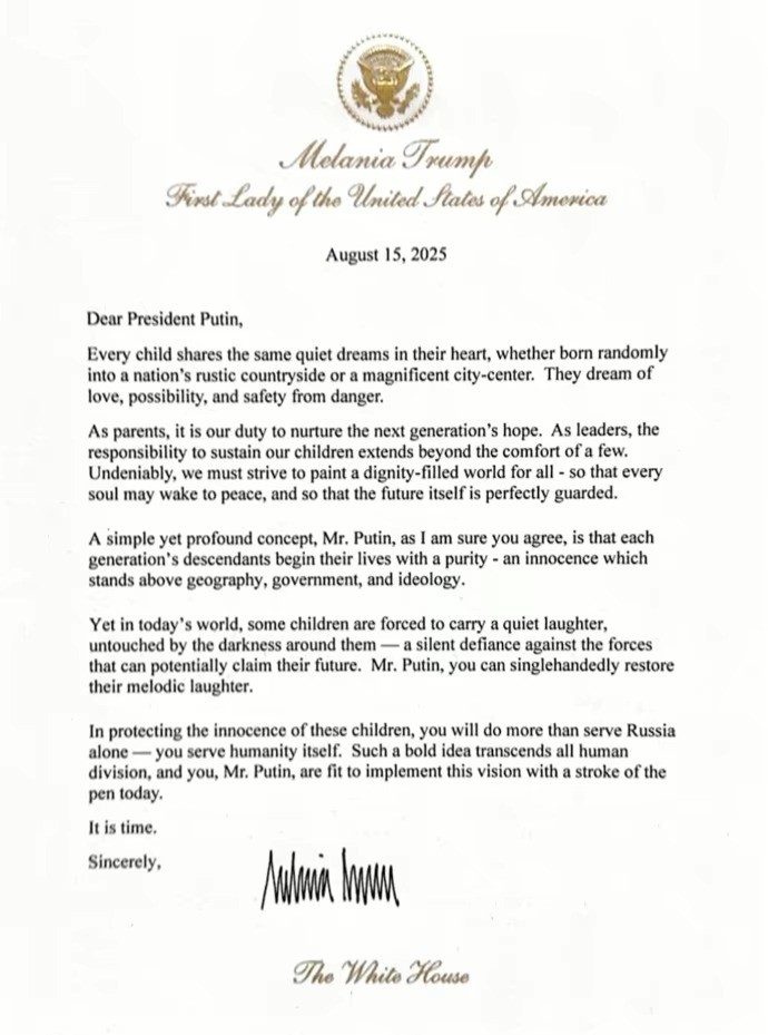 Bức thư Đệ nhất phu nhân Mỹ Melania Trump&nbsp;gửi ông Putin (ảnh: Fox News)