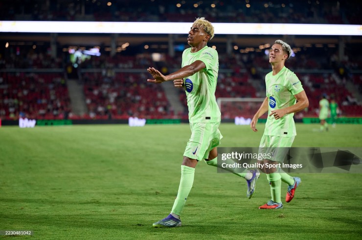 Barcelona khẳng định đẳng cấp của nhà đương kim vô địch