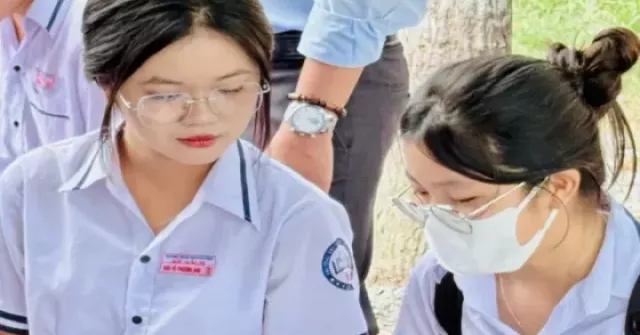 Xét tuyển đại học: Ai đăng ký nguyện vọng… thứ 132?