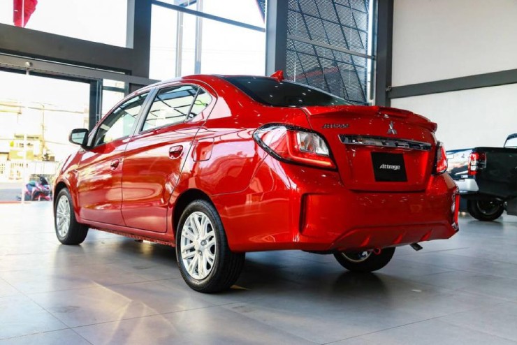 Hyundai Accent và Mitsubishi Attrage hơn thua nhau ở những điểm gì? - 9