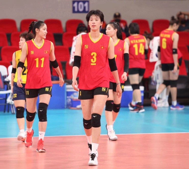 Thanh Thúy và đồng đội để thua 0-4 trước Tây Ban Nha