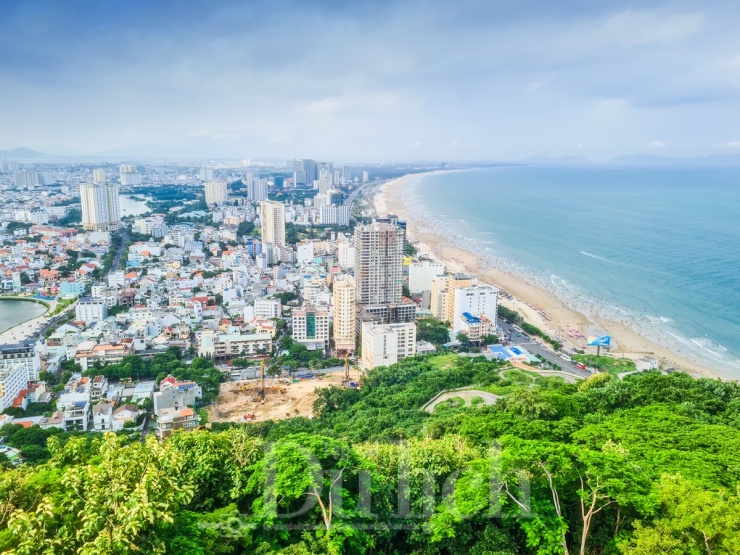 Bầu không khí sôi động, náo nhiệt tại các bãi biển đã trở thành một "đặc sản" của thành phố biển này.