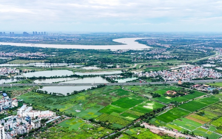 Đồng thời, khi dự án cầu Ngọc Hồi được xây dựng và hoàn thiện, công trình sẽ góp phần giảm tải cho cầu Thanh Trì, mở thêm các hướng lưu thông rộng rãi, thuận tiện hơn cho các phương tiện.