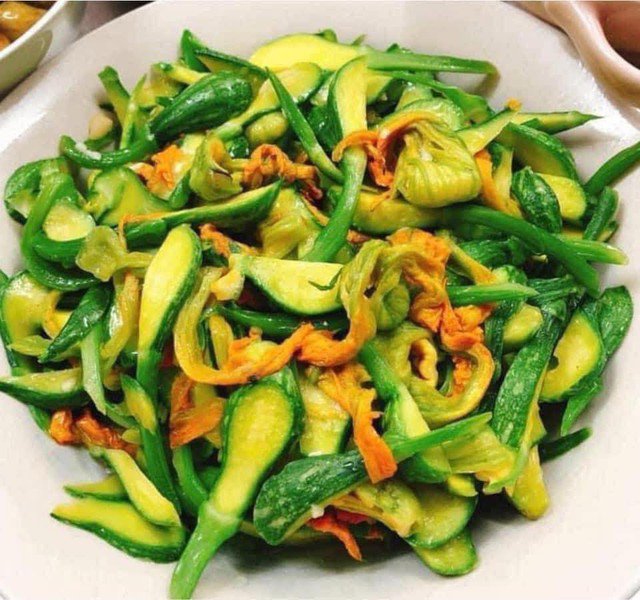 Loại rau ít bán, đi chợ thấy nhớ mua ngay: Hấp, luộc, xào, nấu canh đều tốt, nhưng người bệnh tiểu đường cần lưu ý - 3