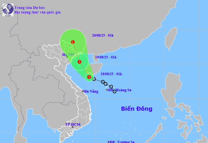 Áp thấp nhiệt đới chỉ còn cách đặc khu Bạch Long Vĩ khoảng 55 km về phía Nam.