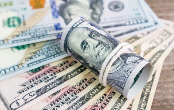 Giá USD tăng mạnh.