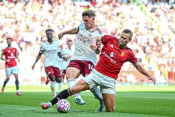 Arsenal thắng xấu xí vì muốn "phục vụ" Gyokeres: Chiến thuật mới lộ rõ rủi ro