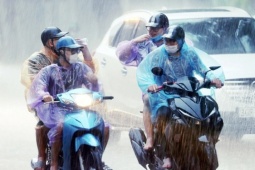 Mưa dồn dập ở nhiều nơi thuộc Bắc Bộ và Bắc Trung Bộ