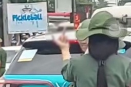 Bố nữ sinh mong cho con cơ hội sau vụ có hành vi phản cảm với đoàn xe A80