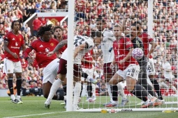 Người hùng giúp Arsenal giành trọn 3 điểm trước Man United đang kiếm tiền thế nào?