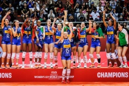 Siêu cầu thủ giúp Ý vô địch bóng chuyền nữ U21, Cameroon đi vào lịch sử