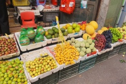 Thị trường - Tiêu dùng - Đặc sản “Trung Đông” bán ngập chợ Việt với giá chỉ từ 69 nghìn đồng/kg, tiểu thương “tiết lộ” nguồn gốc