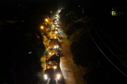 Khối xe pháo quân sự tập kết về trung tâm Hà Nội trong đêm