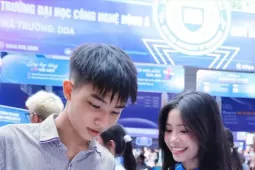 Tuyển sinh đại học 2025: Khi ảo nhiều hơn thật