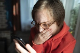 FBI phát cảnh báo khẩn đến hàng tỷ người dùng smartphone trên thế giới