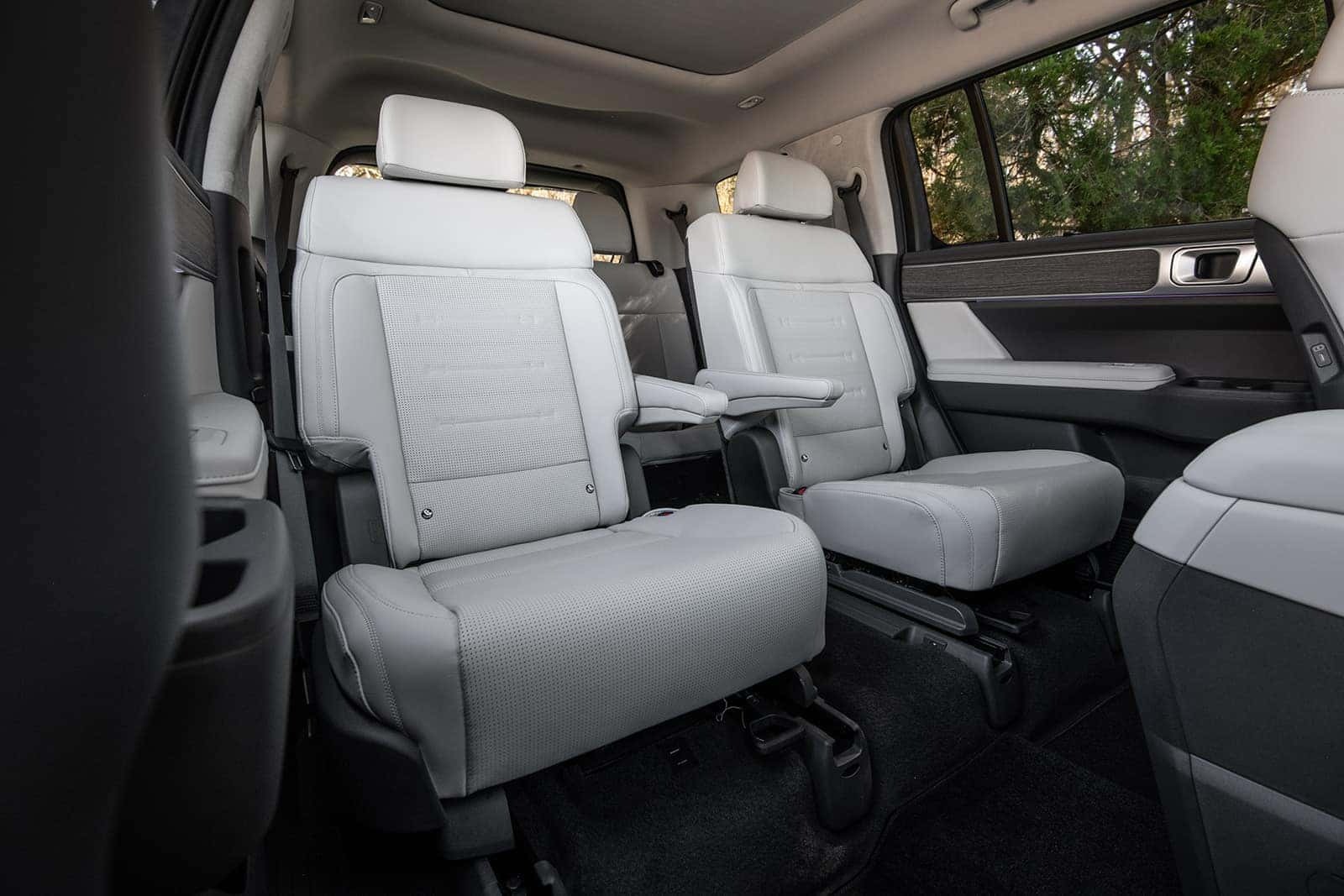 So sánh Hyundai Santa Fe và Mazda CX-8: Đẳng cấp và sức mạnh động cơ - 8