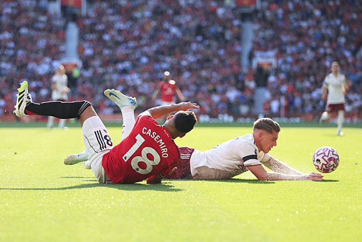 Gyokeres tỏ ra vô hại trước hàng thủ của MU