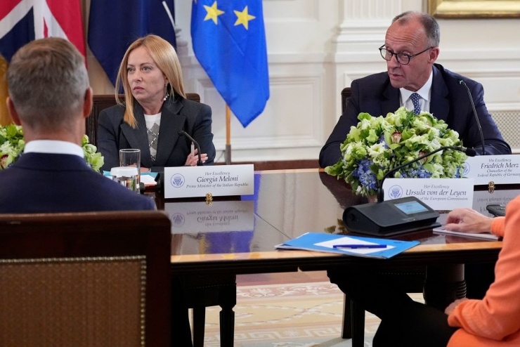 Tổng thống Donald Trump tuyên bố Mỹ sẽ hỗ trợ đảm bảo an ninh cho Ukraine - 7