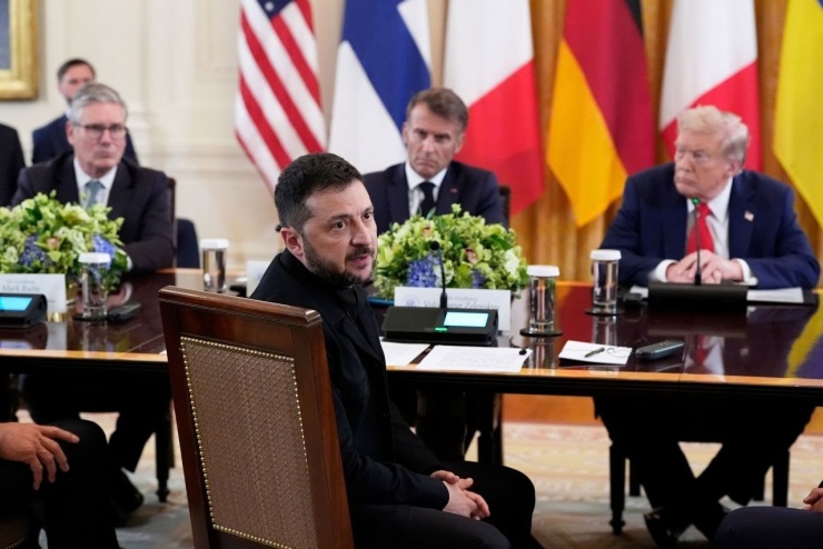 Tổng thống Donald Trump tuyên bố Mỹ sẽ hỗ trợ đảm bảo an ninh cho Ukraine - 9