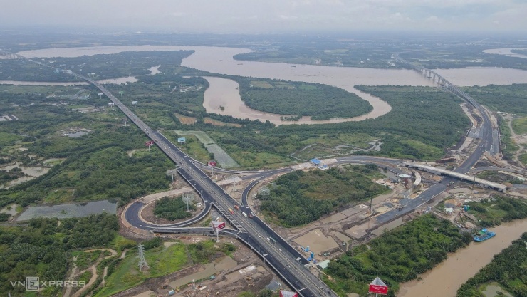 7 công trình giao thông lớn thông xe ngày 19/8 - 10