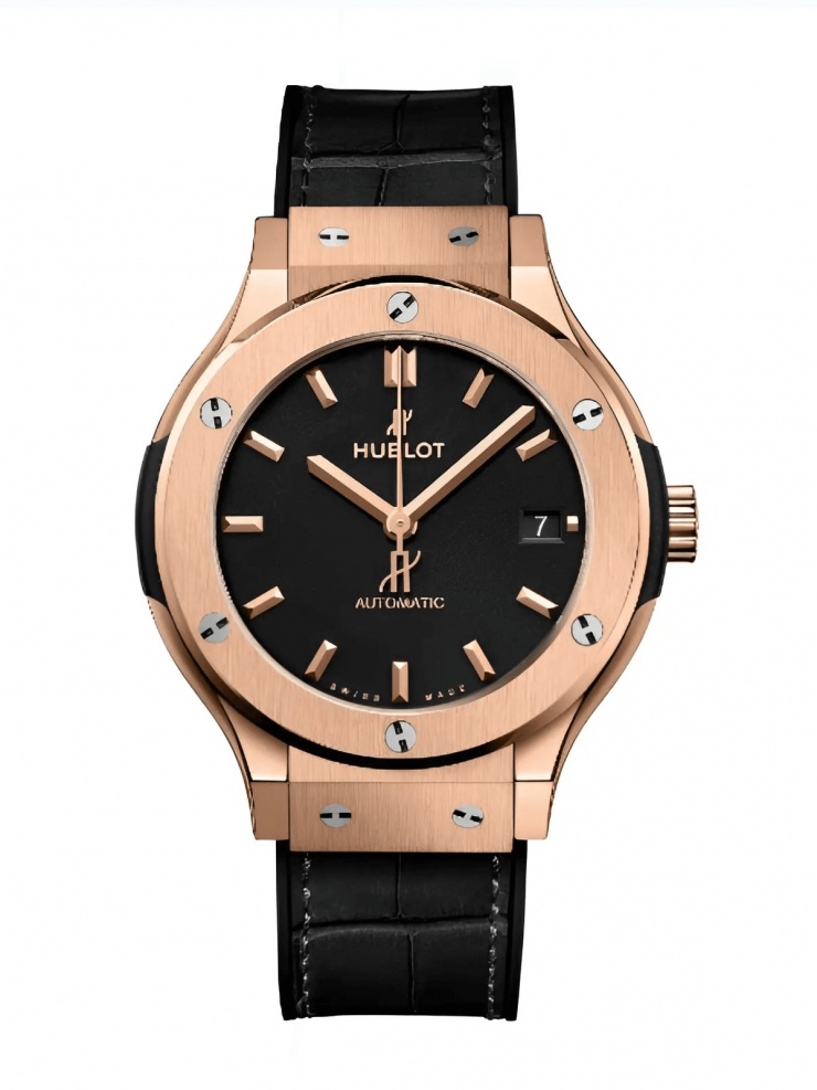 Tác phẩm Hublot Classic Fusion King Gold được yết giá 23.900 EUR (hơn 750 triệu đồng), sử dụng hợp kim King Gold độc quyền của Hublot với thành phần chủ yếu là bạch kim, có khả năng chống nước ở độ sâu 50 mét và dự trữ năng lượng trong 42 giờ.