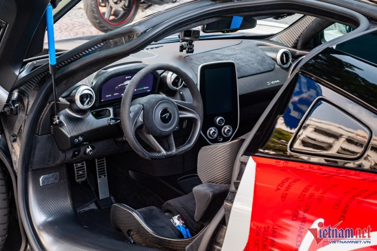 Siêu xe McLaren Senna triệu đô của ông Đặng Lê Nguyên Vũ lộ diện tại Hà Nội - 10