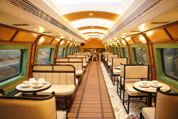 Tổng công ty Đường sắt Việt Nam ra mắt "Đoàn tàu 5 cửa ô". Ảnh: Hoàng Phong