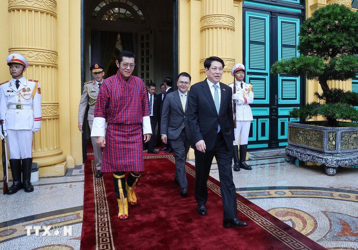 Chủ tịch nước Lương Cường đón, hội đàm với Quốc vương Bhutan - 14