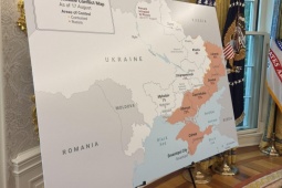 Động thái “gây áp lực” của ông Trump đối với ông Zelensky ở Nhà Trắng?