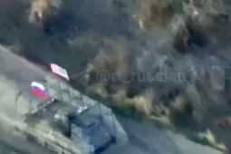 Thế giới - Xe bọc thép Mỹ bị Nga thu giữ ở Ukraine 'tái xuất' đầy bất ngờ trên chiến trường