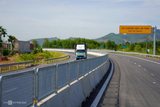 Cao tốc Hòa Liên - Túy Loan, thuộc dự án đường bộ cao tốc Bắc - Nam phía Đông. Ảnh: Nguyễn Đông