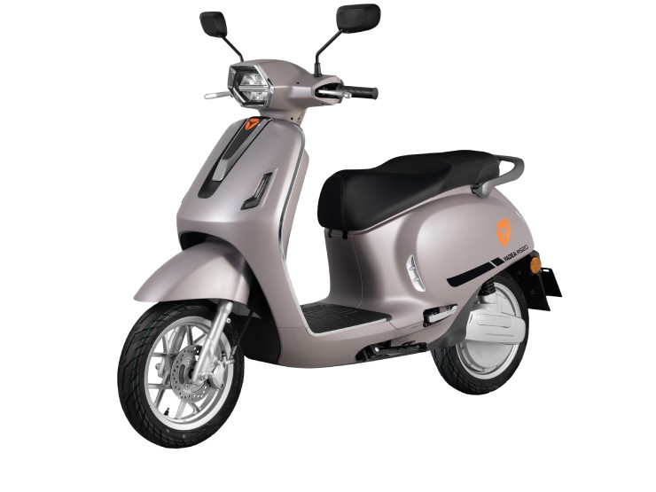 Ra mắt xe điện 2025 Yadea RS20, giá nhỉnh 31 triệu đồng - 1