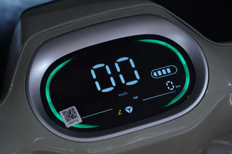 Ra mắt xe điện 2025 Yadea RS20, giá nhỉnh 31 triệu đồng - 6