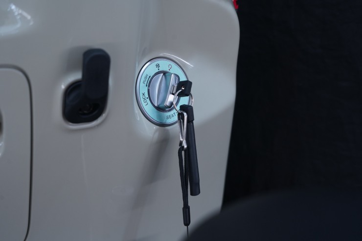 Ra mắt xe điện 2025 Yadea RS20, giá nhỉnh 31 triệu đồng - 7