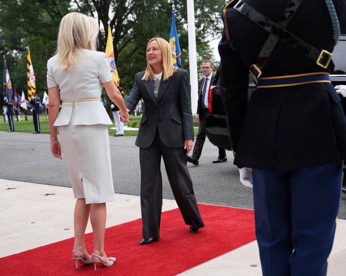 Thủ tướng Ý Giorgia Meloni tới Nhà Trắng. Ảnh: Getty