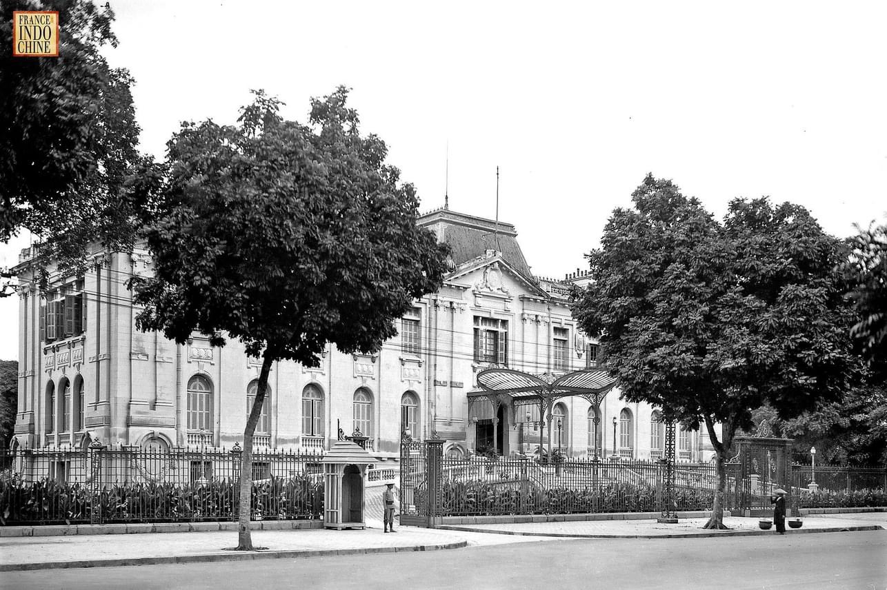 Dinh Thống Sứ Bắc Kỳ được người Pháp khởi công vào năm 1917