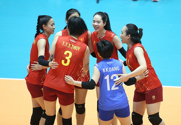 Các cô gái Việt Nam vẫn chơi ấn tượng trước Kenya dù không có Bích Tuyền