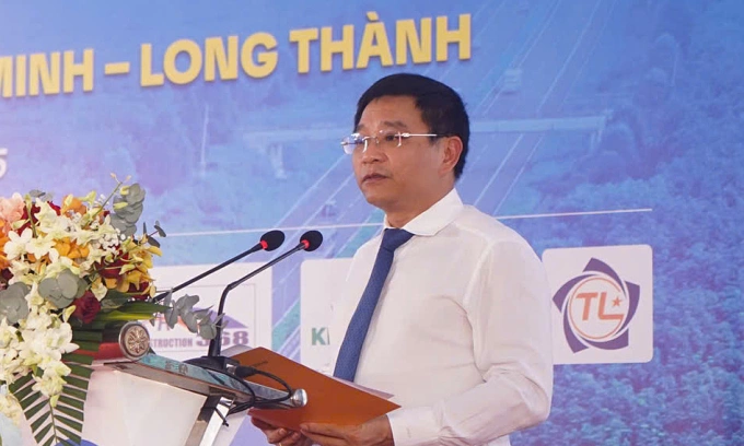 Bộ trưởng Tài chính Nguyễn Văn Thắng phát biểu tại lễ khởi công. Ảnh: Giang Anh