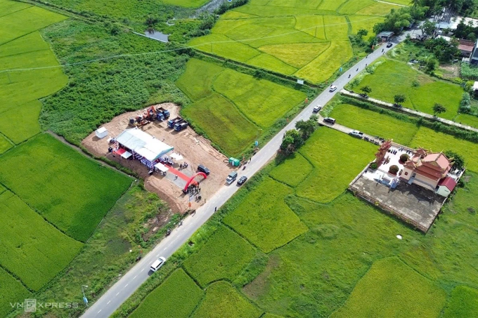 Khu vực khởi công dự án tái định cư dự án đường sắt cao tốc Bắc Nam tại phường Điện Bàn Bắc, TP Đà Nẵng. Ảnh: Nguyễn Đông