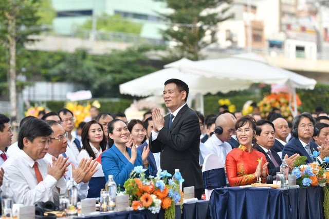 Phó Thủ tướng Hồ Đức Phớc dự Lễ khánh thành Trung tâm Tài chính Quốc tế Saigon Marina