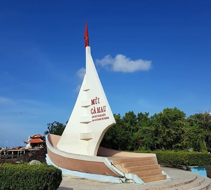 Mũi Cà Mau – Nơi “đất biết nở, rừng biết đi, biển sinh sôi”. Ảnh Diệu Thuý