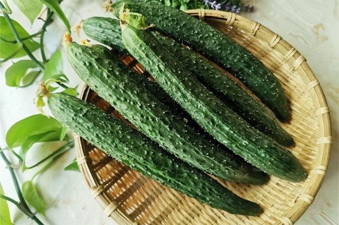 Sai lầm khi ăn dưa chuột nhiều người thường mắc phải mà không biết - 1