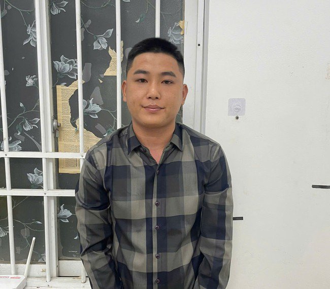 Nguyễn Minh Đức tại cơ quan công an.