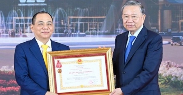Tỷ phú Phạm Nhật Vượng bỏ túi hơn 12.700 tỷ đồn...