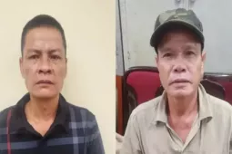 Bắt 2 đối tượng dàn cảnh va chạm xe máy để trộm cắp ở Hà Nội