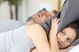 Tưởng chỉ là thói quen khó chịu khi ngủ, ai ngờ mắc 'căn bệnh tử thần'