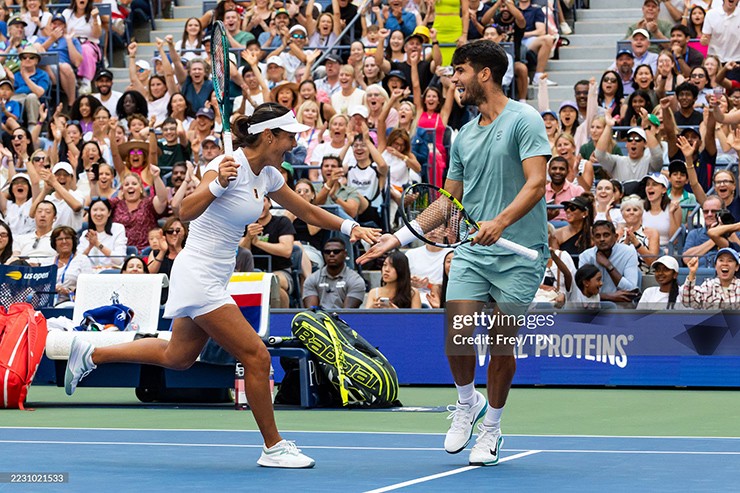 Pha bóng khiến Raducanu vô cùng bất ngờ và thích thú