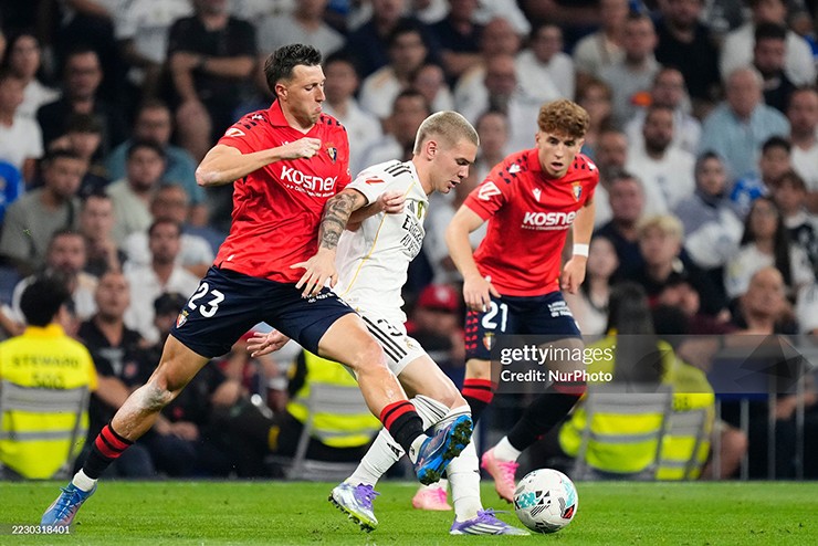 Mastantuono dù chỉ được chơi hơn 20 phút nhưng vẫn kịp để lại dấu ấn bằng sự tự tin khi cầm bóng cũng như sự quyết liệt trong tranh chấp bóng.