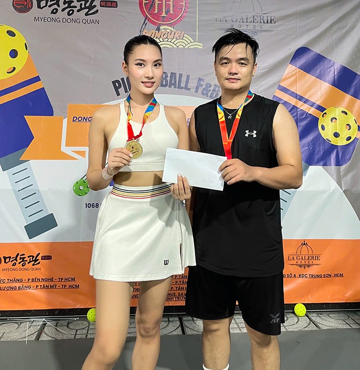 Mỹ nhân làng gym Huyền Dior bén duyên pickleball, Moon Võ gây ấn tượng giải quốc tế - 8